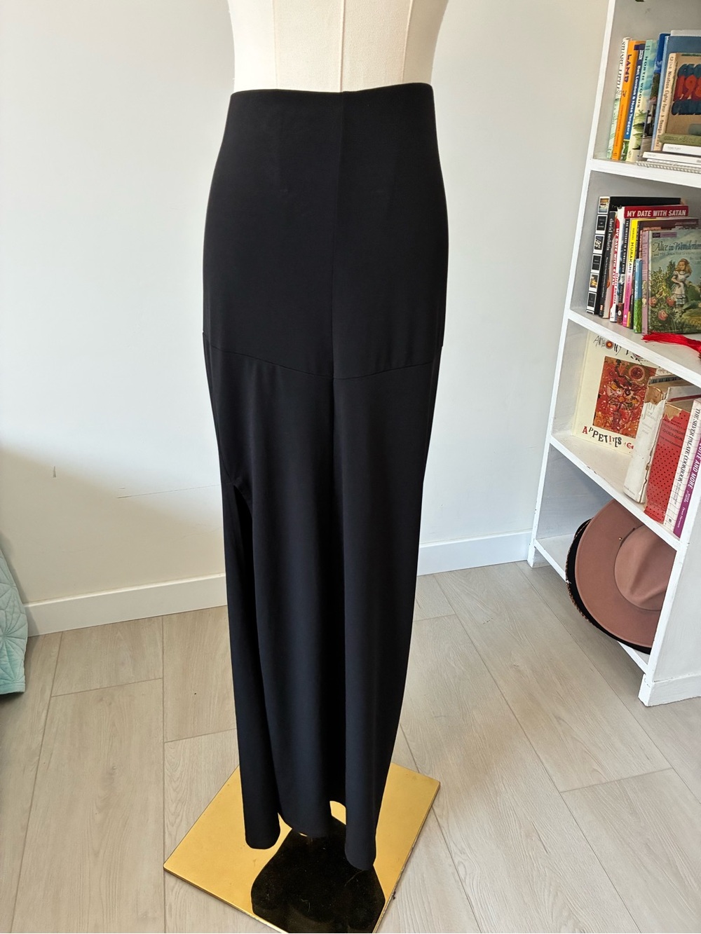 Na-Kd Black Ruched Maxi Skirt - Picture 2 of 5